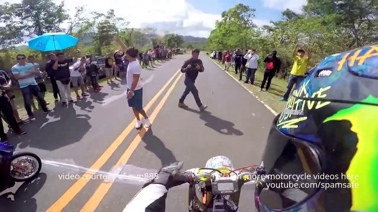 Keren !! balapan liar versi luar negri