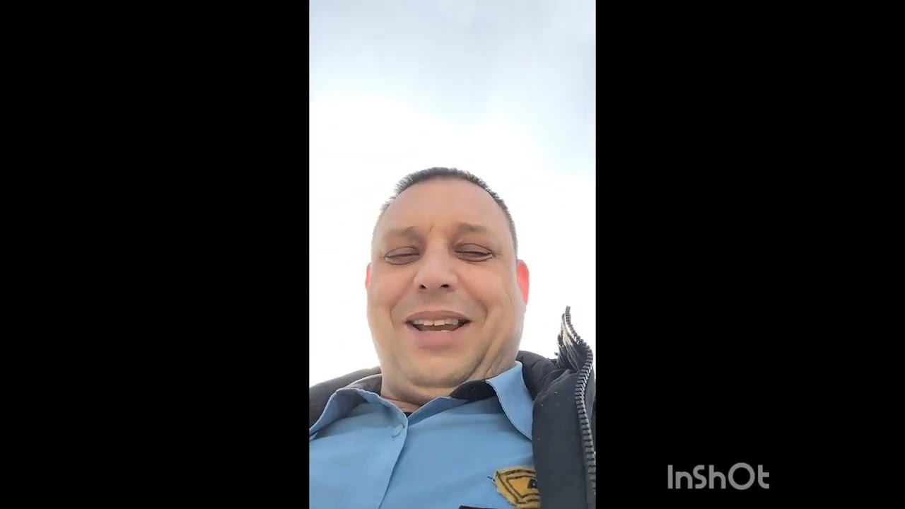 И сново заскрипел патифон. Зачем же я пасть открыл😪
