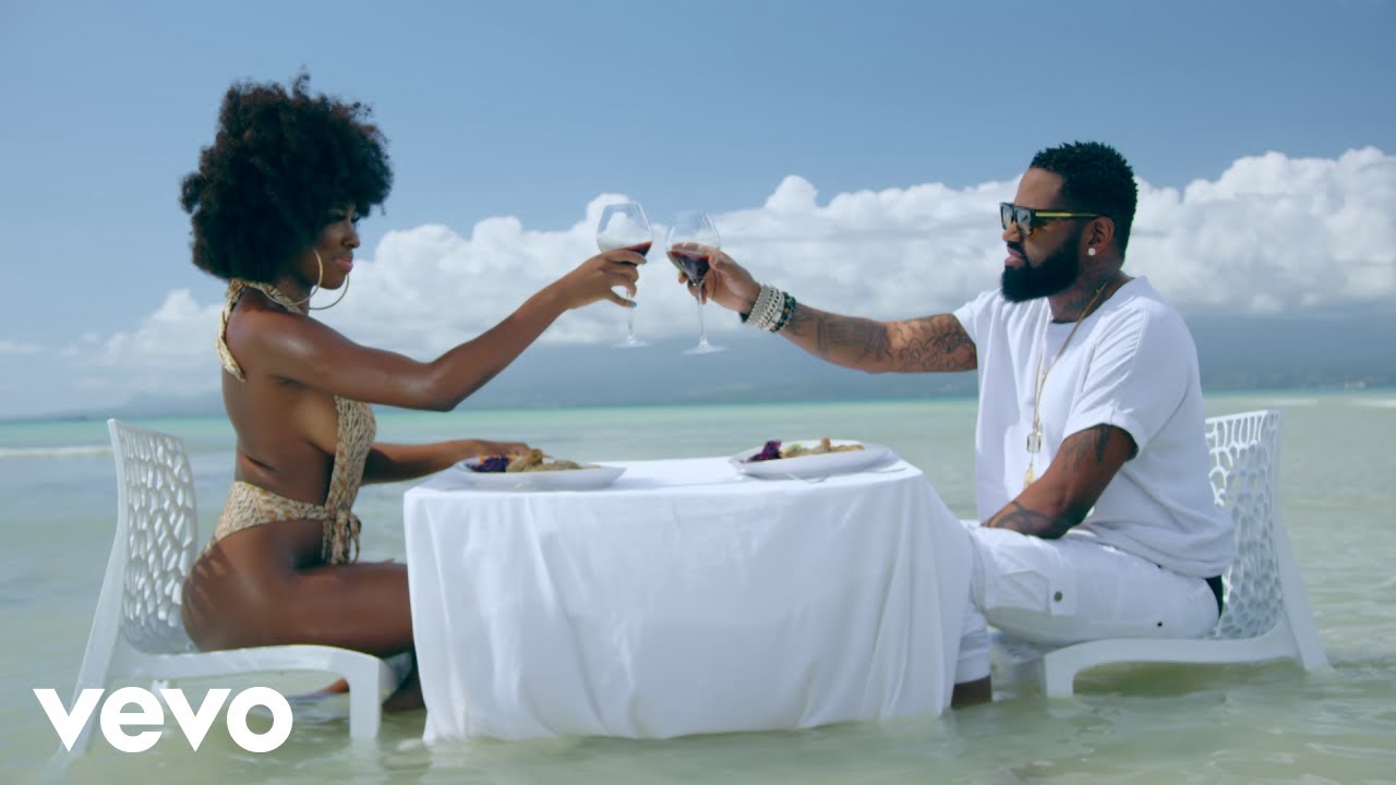 Ferre Gola - Marionnettes (Official Music Video)