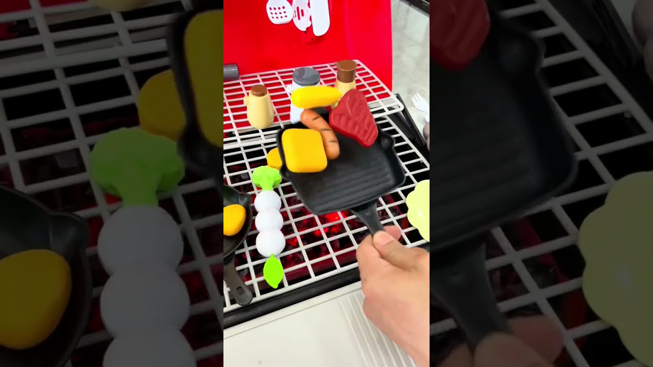 The fun BBQ grill toys include simulated light spray and various interesting food props.