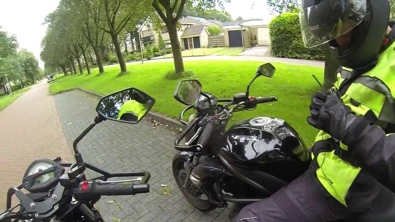 Motorrijles AVD Gebruik knipperlicht?!