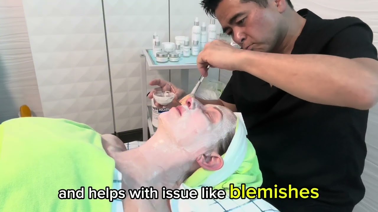 Moto Kinjo treating Holistic Skin in TSG2025 - video 3