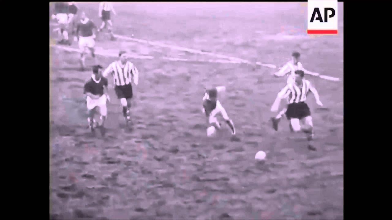 WEDNESDAY 1-1 MANCHESTER UNITED, CUP, 1961