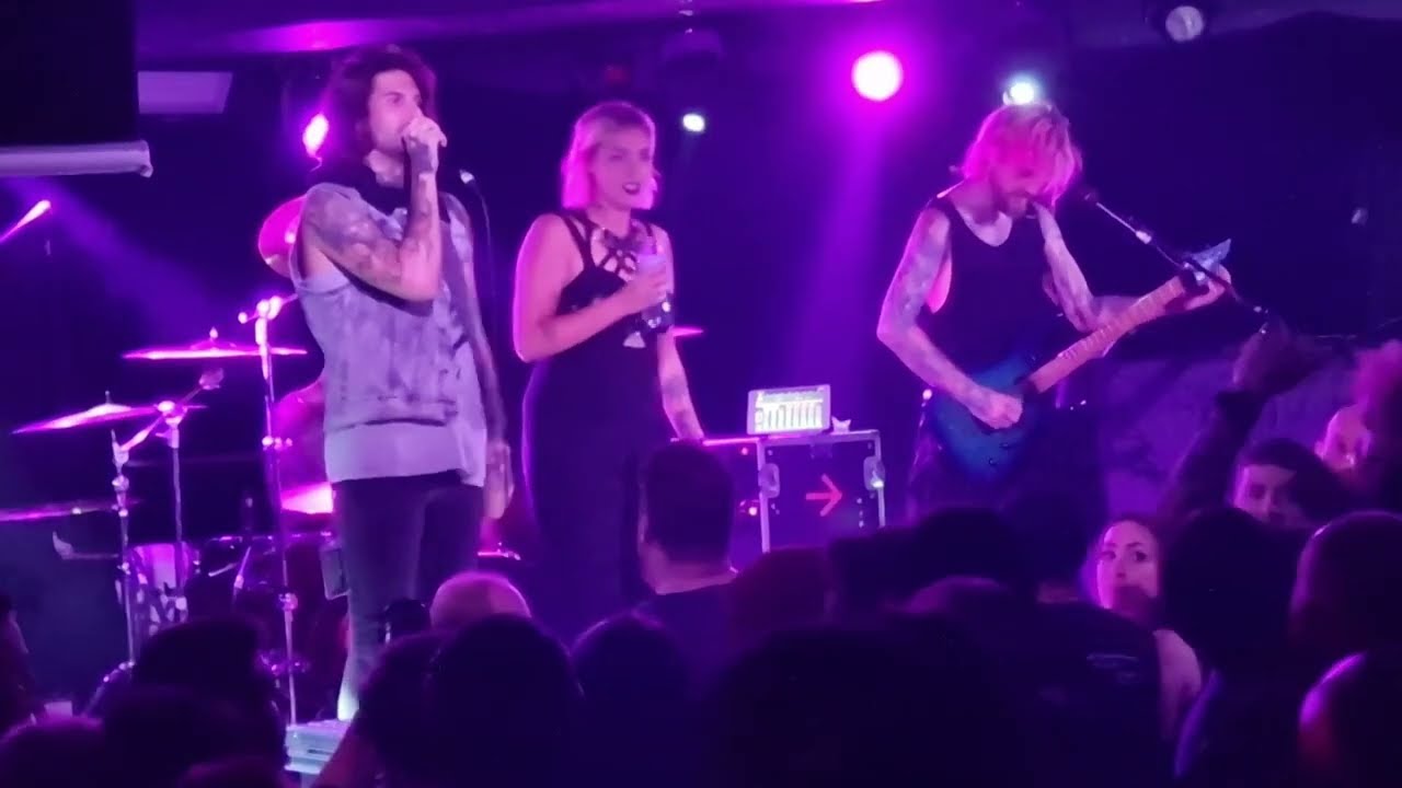 Venues - Full Concert (live) - 10.10.23 - The Underworld, London