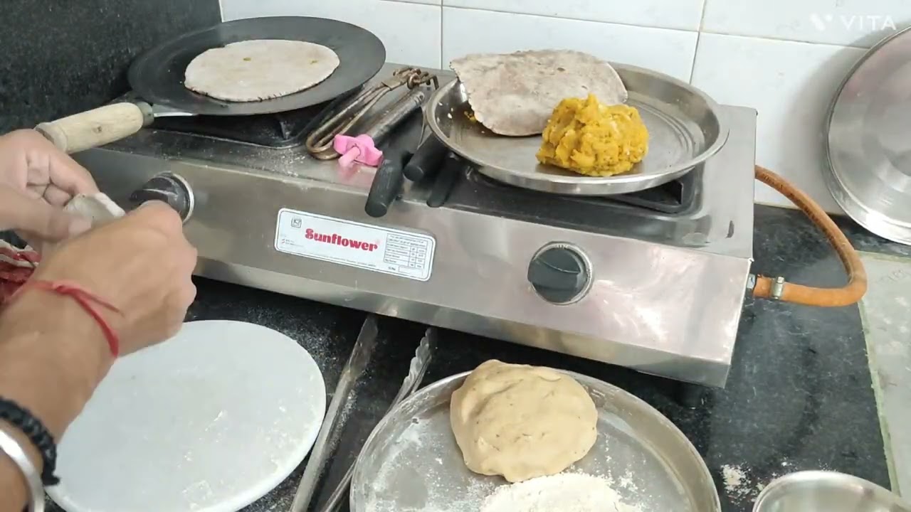 My Aalu Paratha Experiment in Bangalore! 🫓🥛#viral #pahadi #bangalore 
