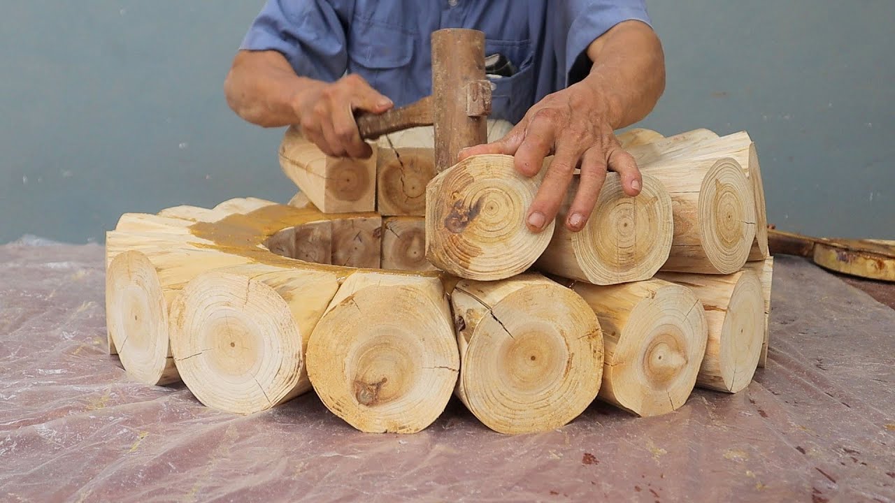 Great Idea With A Discarded Log To Create A Unique Product // A Unique And Perfect Table