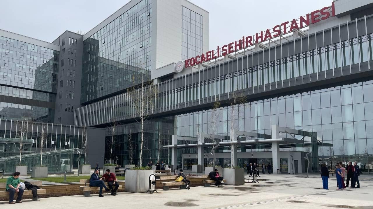 Yapımı tamamlanan Kocaeli Şehir Hastanesi hasta kabulüne başladı