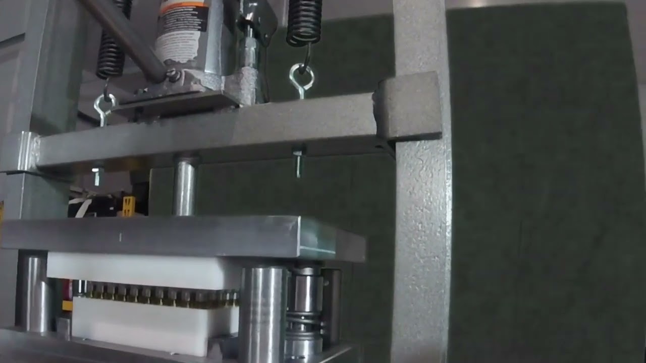 How to Cap 100 Vape Carts in less than 30 seconds (Best Vape Cartridge Capping Machine)