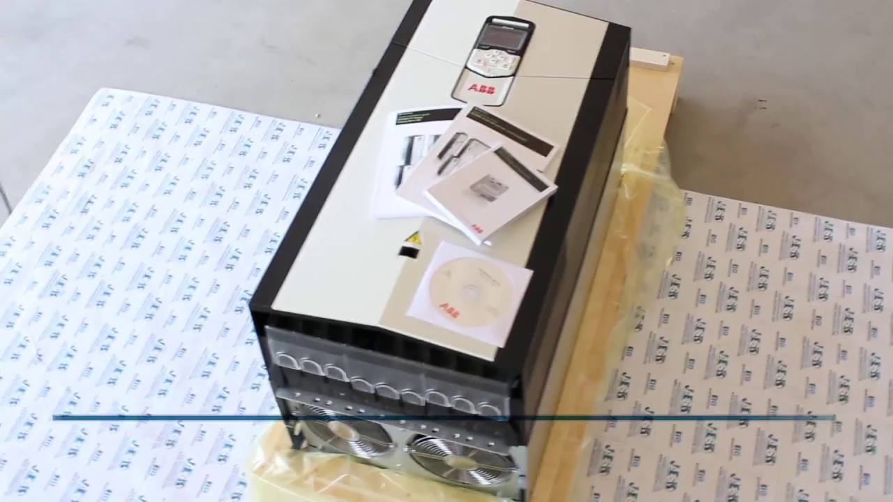 ABB ACS880 01 0430A / Industrial drives / Interruttore scatolato