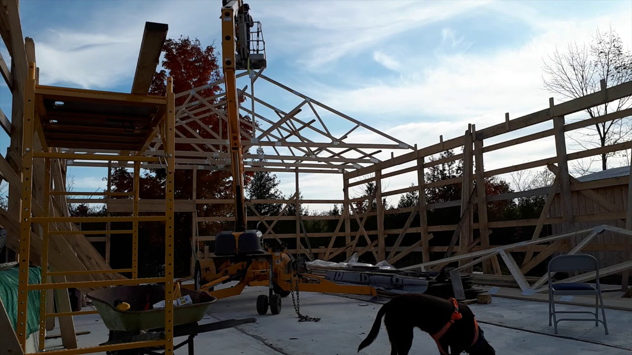 Pole Barn Shop 8(a): Using a Man Lift to Install Trusses