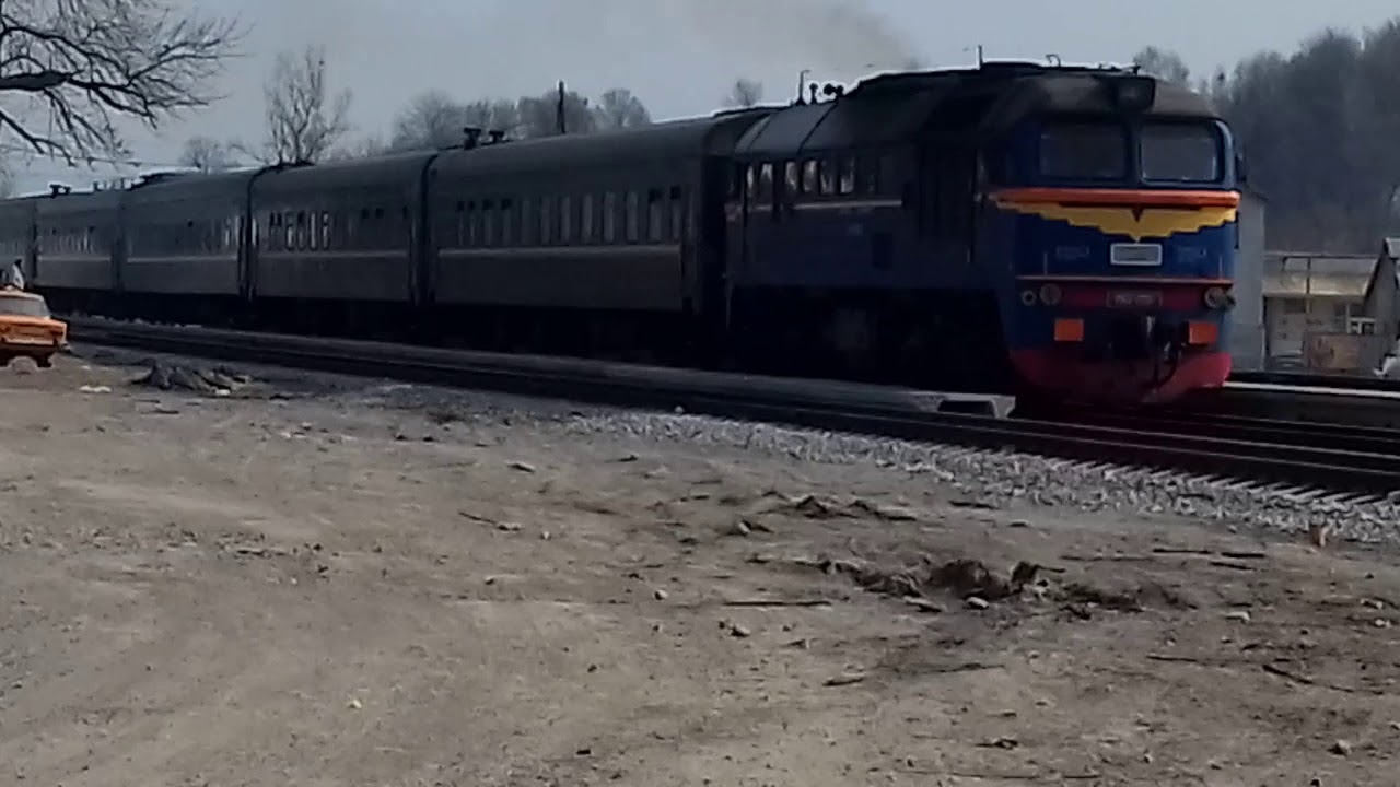 М62 1391 з поїздом 13 солотвино київ відправляється з станції хуст