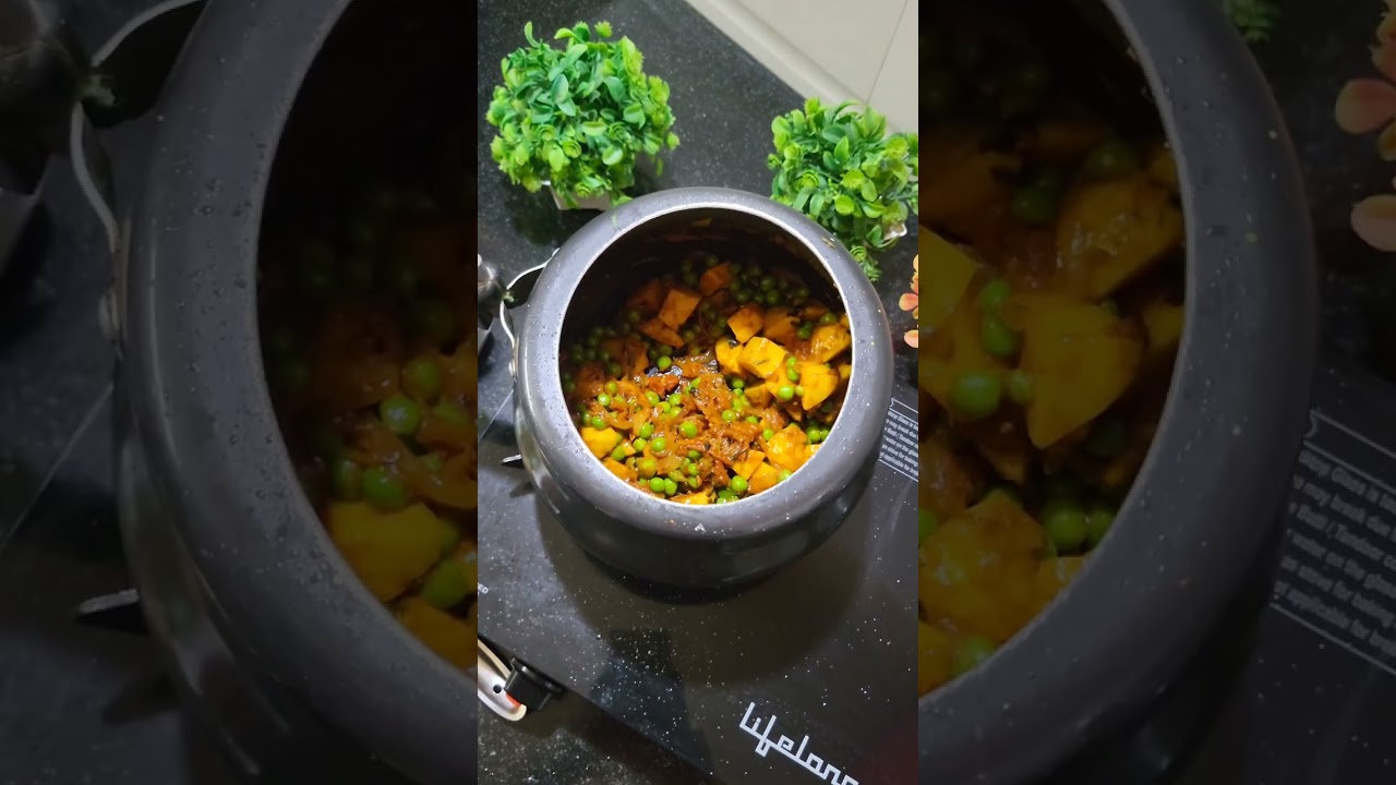 मऊ लुसलुशीत फोडणीचा भात | Vatana Batata Bhat Recipe @ShivanichiRasoi