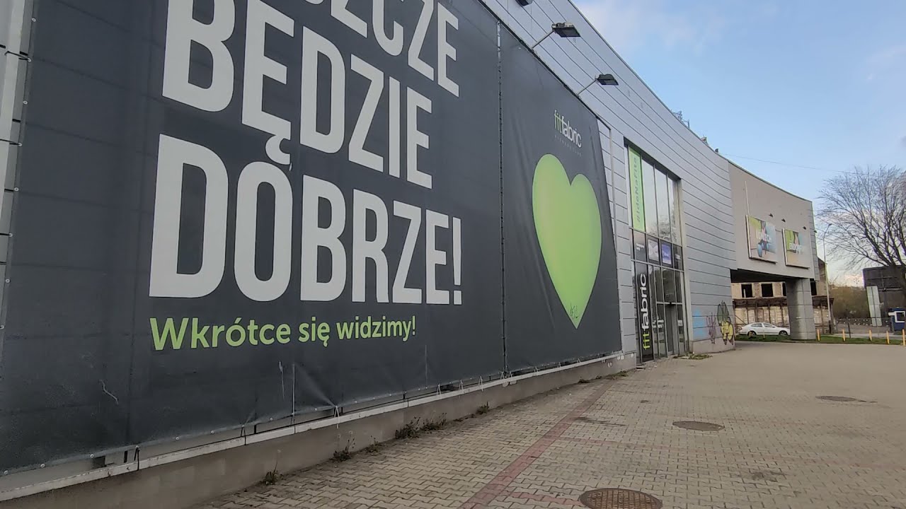 Pusta ALMA, teraz inne sklepy - pustki jak po wojnie...