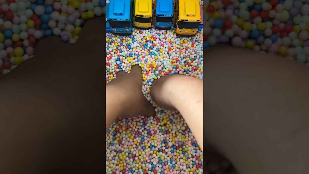 Toy Hunt - Lightning McQueen Truck Toy Reveal #toys #toyhunt #disneycars