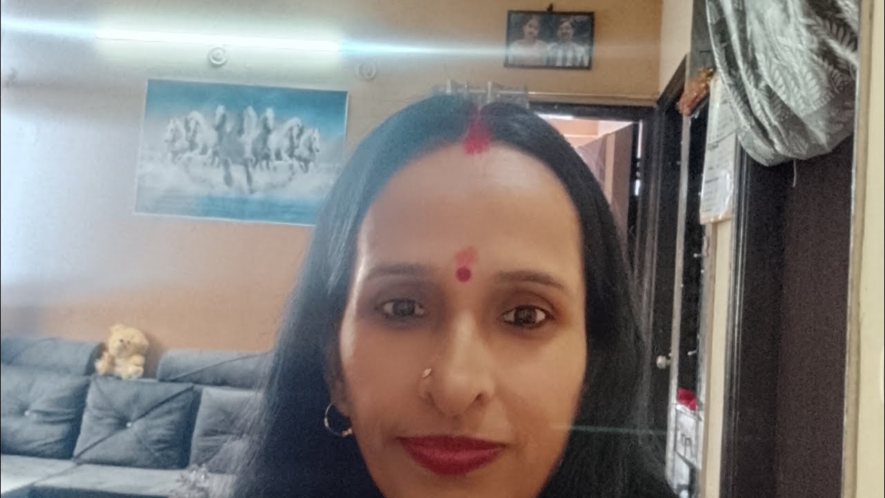 लाइफ में हमेशा खुश रहना चाहिए सुख दुख तो आयते रहते हैं राधे कृष्ण 🙏🙏