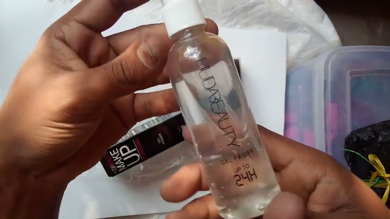 Make up professional liquid gel spray primer ,, primer,, huda beauty gel  Primer,, best primer huda