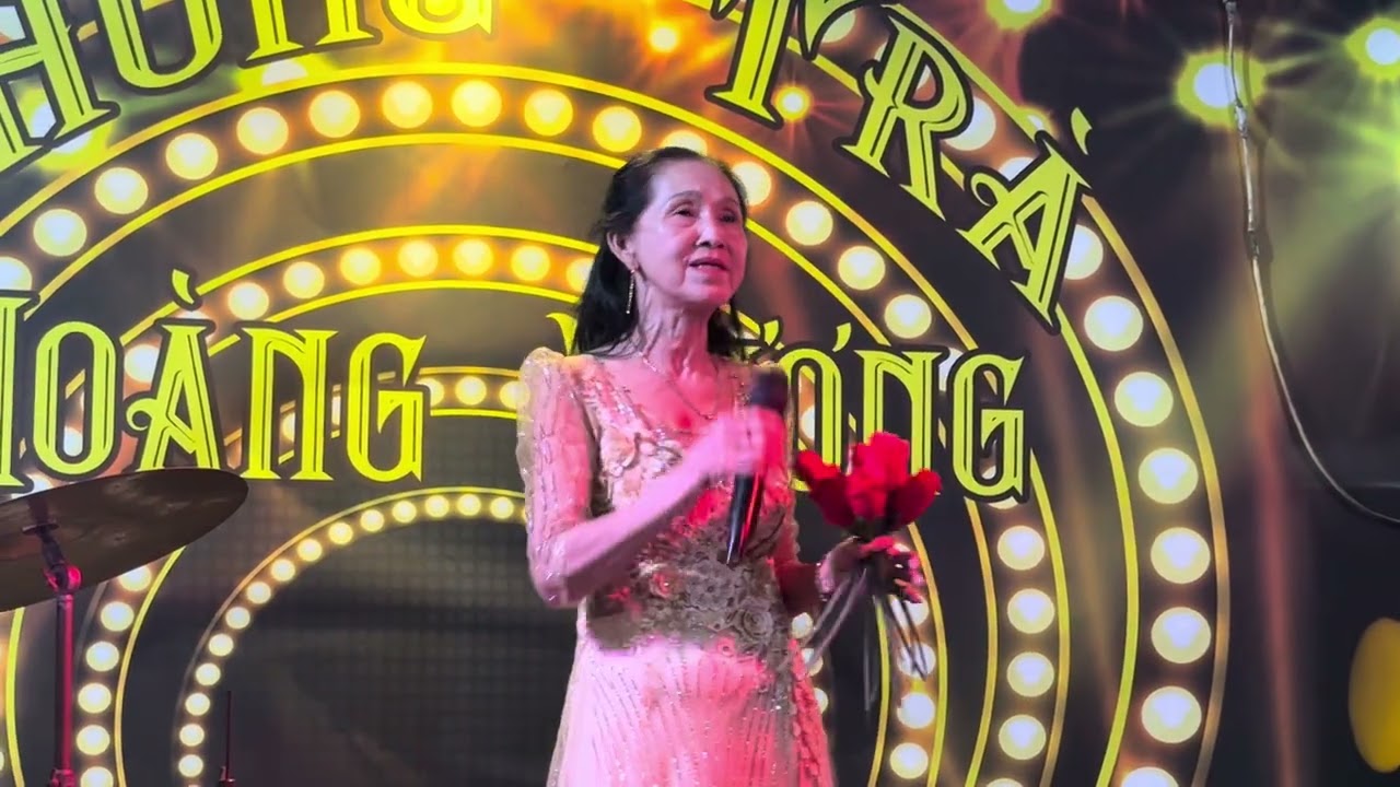 Cho Tôi Hỏi Nàng Xuân.  Yến Huỳnh 