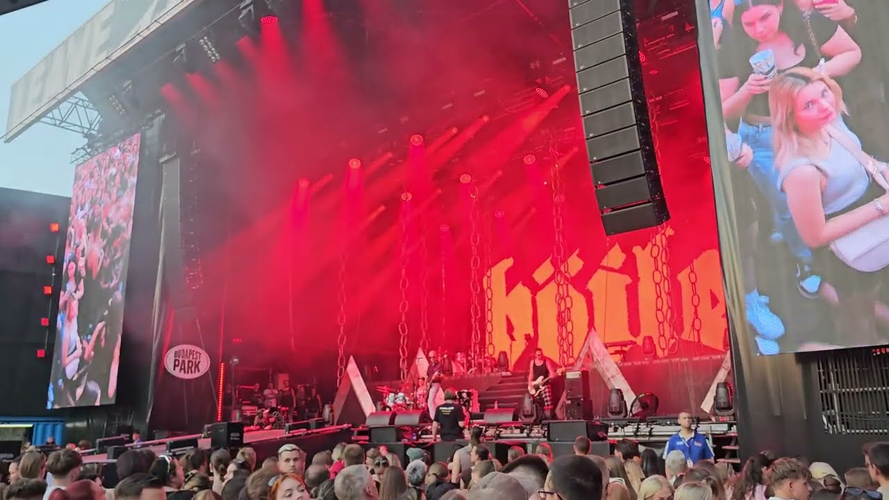 Böiler - Rendőrökön Bosszút Állni (részlet) live@BudapestParkOfficial