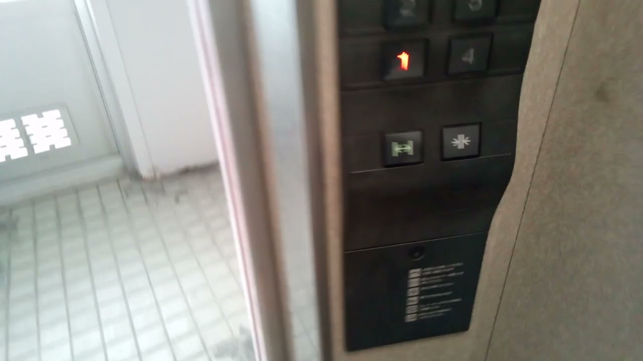 三菱エレベーター