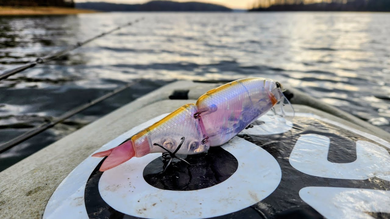 Early Winter Fishing with the DRT Tiny Klash (GIANT Fish Caught!)