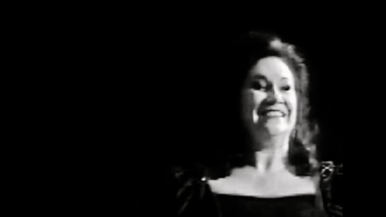Cheryl Studer sings 