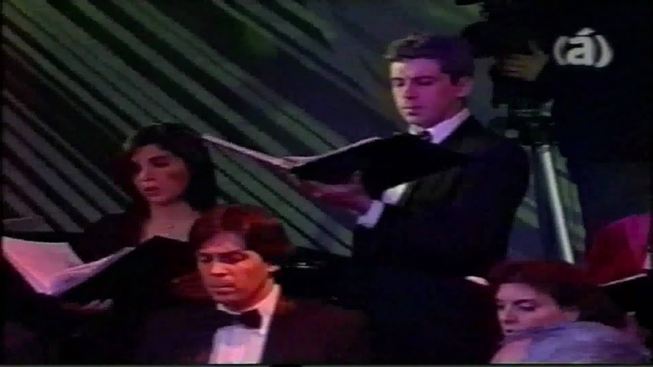 ESTUDIO CORAL DE BUENOS AIRES (2004) Conductor Carlos López Puccio - To be sung of the water