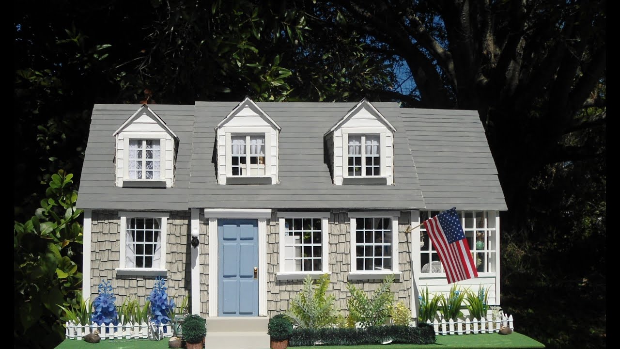 The Cape Cod Dollhouse by Skilcraft