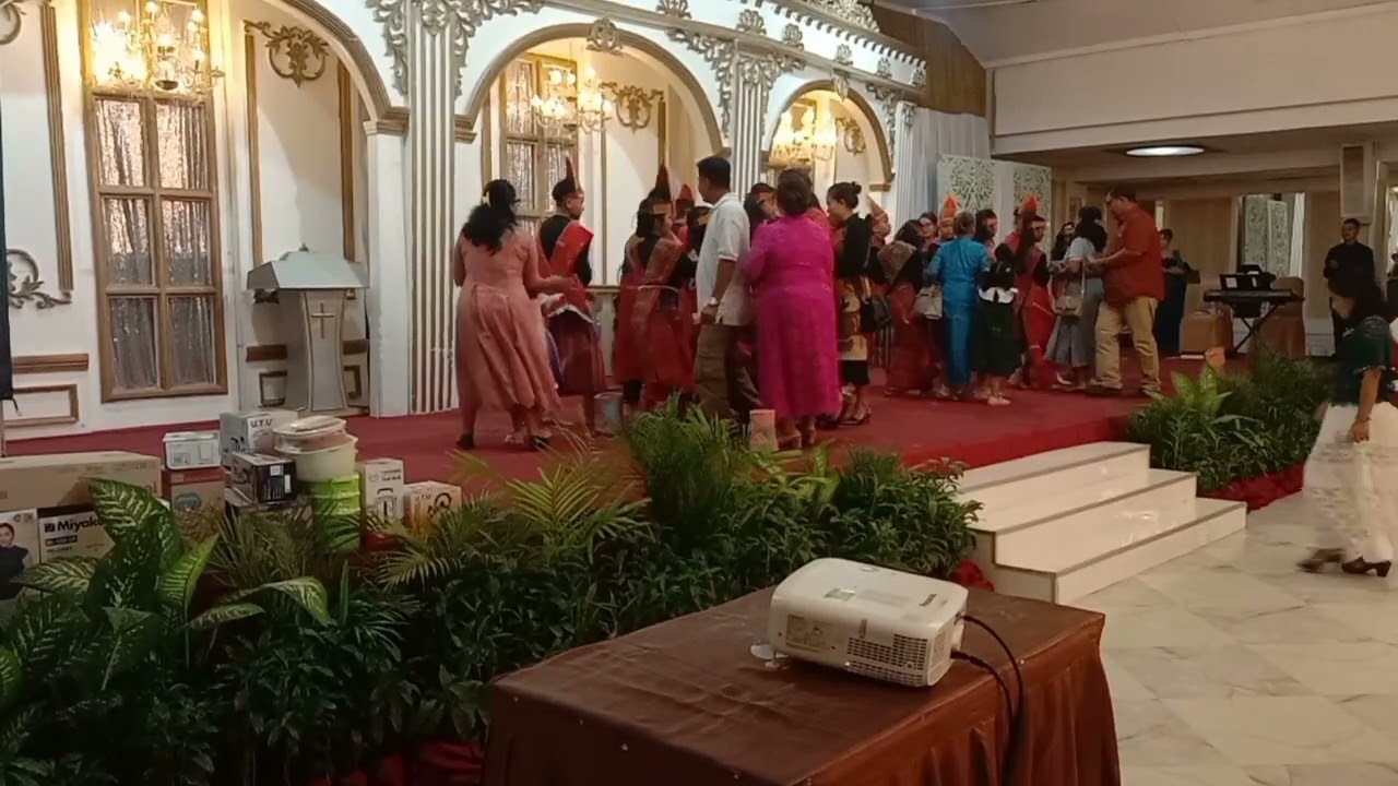 TARI SURSAR