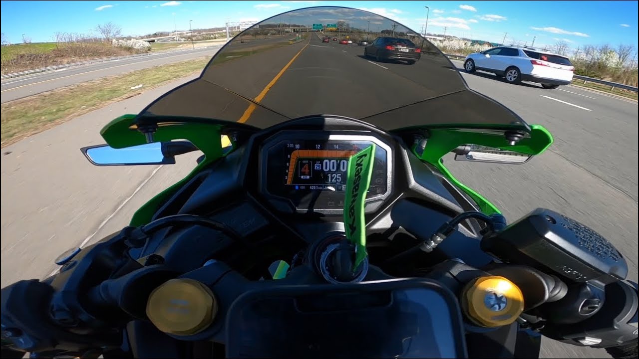 Tuned ZX4RR Full Throttle