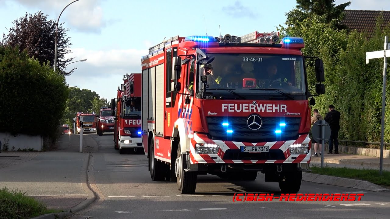 [Übung - Kranausleger kracht in Gebäude] Feuerwehren Husby + Hürup-Weseby + Munkbrarup & Glücksburg