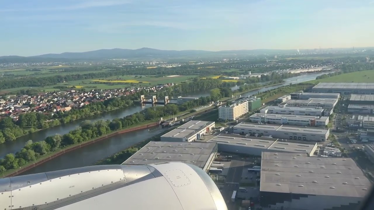 Landing in sunny Munich airport | LH112 FRA to MUC | A321