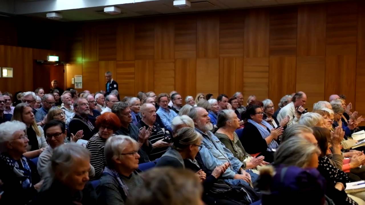 F&ouml;redrag:  Varning f&ouml;r psykofarmaka Med Peter G&oslash;tzsche