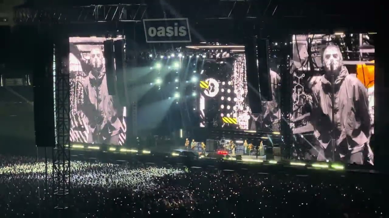 Oasis in Seoul Moring glory intro