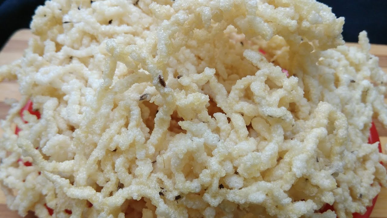 कुकर में चावल की  कुरडई (कुडलई) बनाने का परफेक्ट तरीका | How to Make Rice Kurdai | Tandalachi Kurdai
