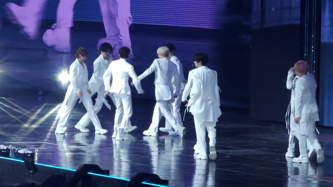 260314 ZEROBASEONE (제로베이스원) - LOVEPOCALYPSE