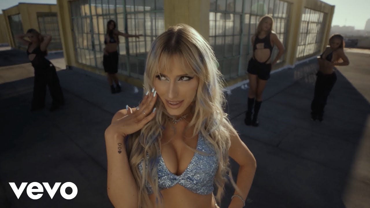 CERANDA - DO I HAVE YOUR ATTENTION (Official Music Video)