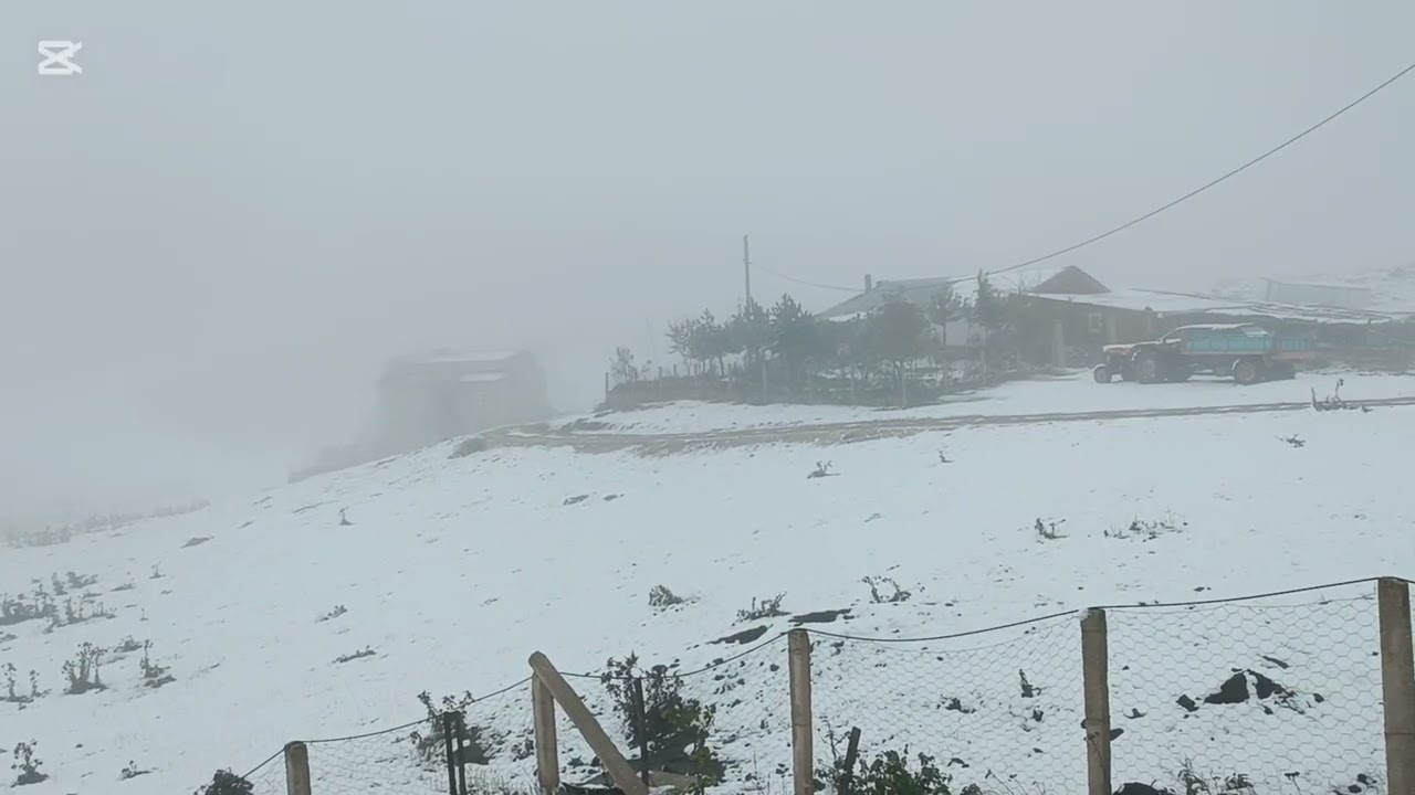 12 EKİM 2025 YAYLARA İLK KAR DÜŞTÜ. ÇOBANLAR ve KOYUNLAR MAHSUR KALDI.