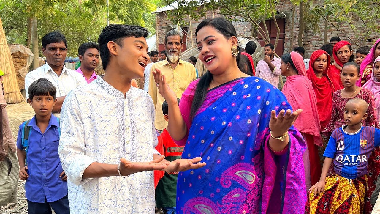 গ্রামবাসীর অনুরোধে এনামুল আর সুন্দরি মুন্নি আরো একটি গান গাইতে বাধ্য হলো। অসাধারন গানে মন জিতলো সবার