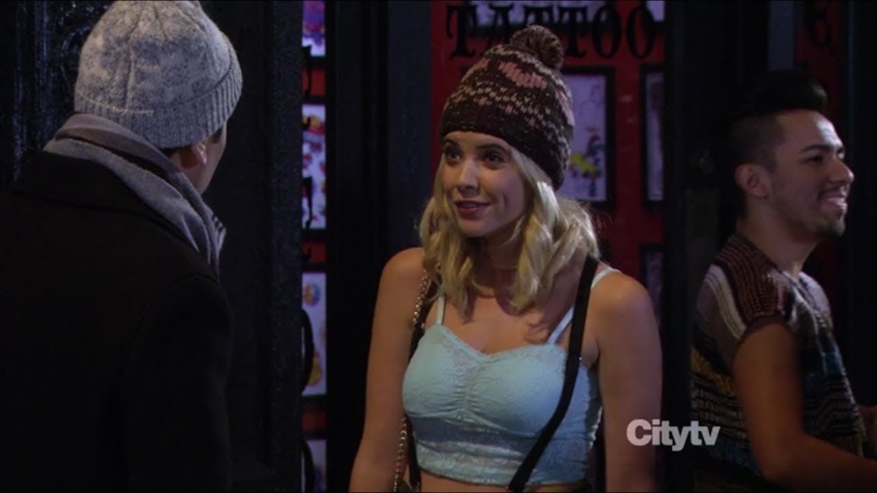 How I Met Your Mother | Ashley Benson AKA Carly Whittaker