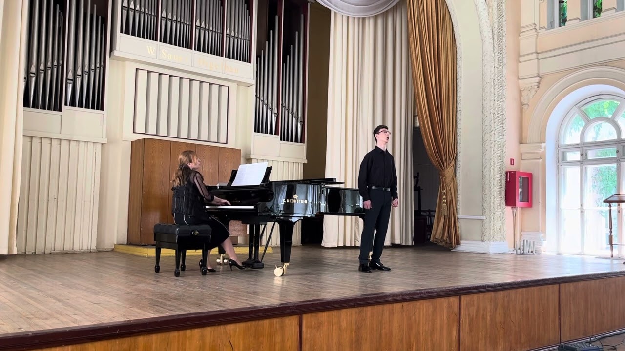 «Sebben, crudele». «Bel Nume che adoro». «Ой кум до куми залицявся»