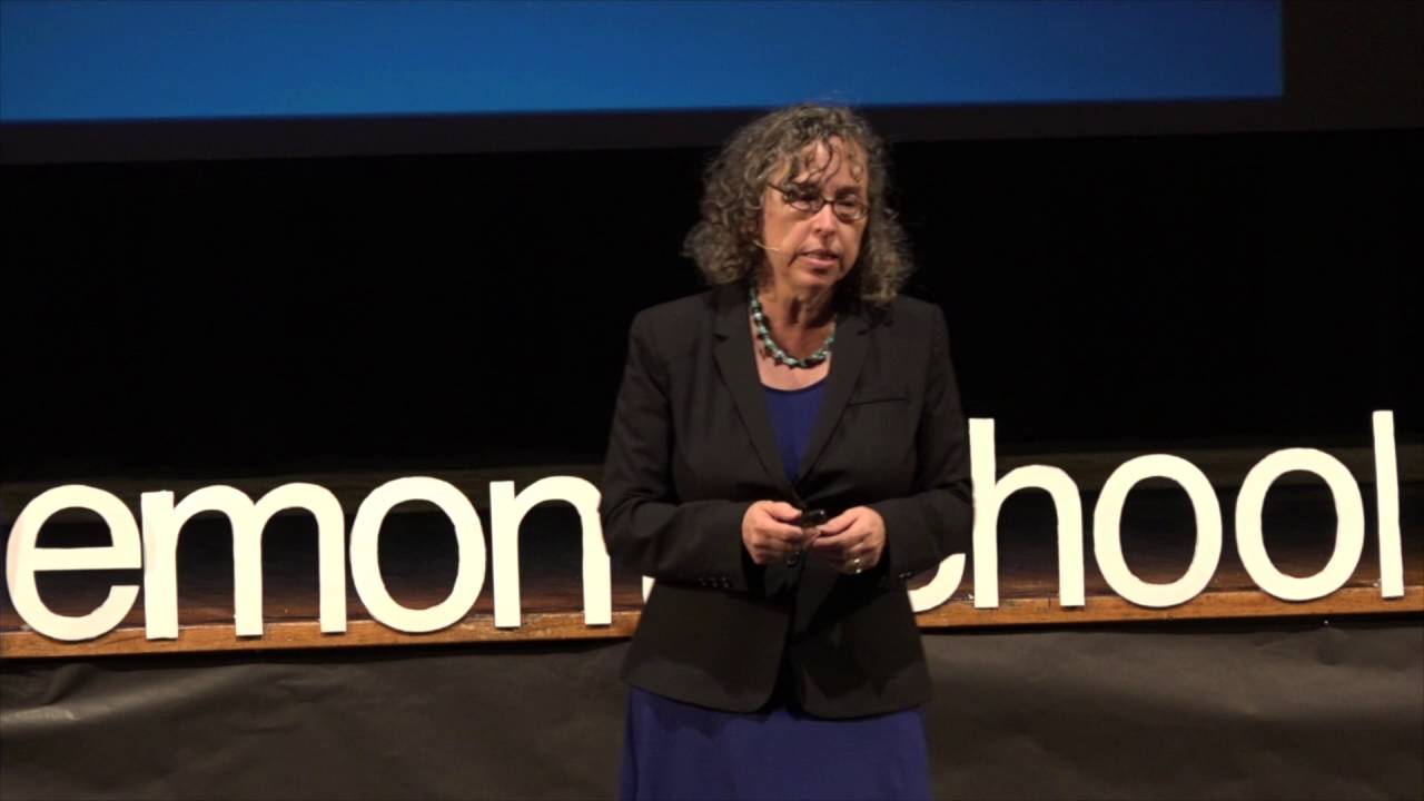Борьба с несправедливостью в иммиграционном суде | Ленни Бенсон | TEDxEdgemontSchool