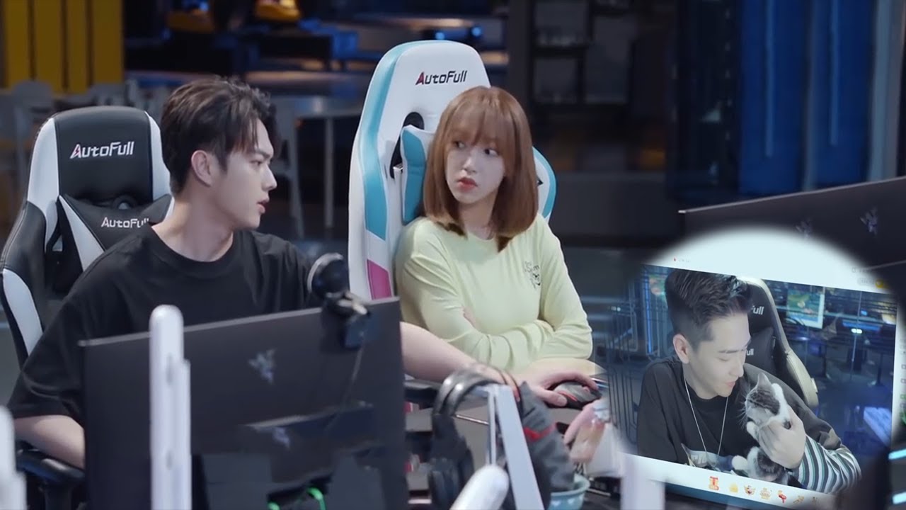 速看ep20|灰姑娘看著敵方隊長的直播義憤填膺，霸總在一旁看的吃醋關掉了灰姑娘的電腦【你微笑時很美速看20 5Falling Into Your Smile】