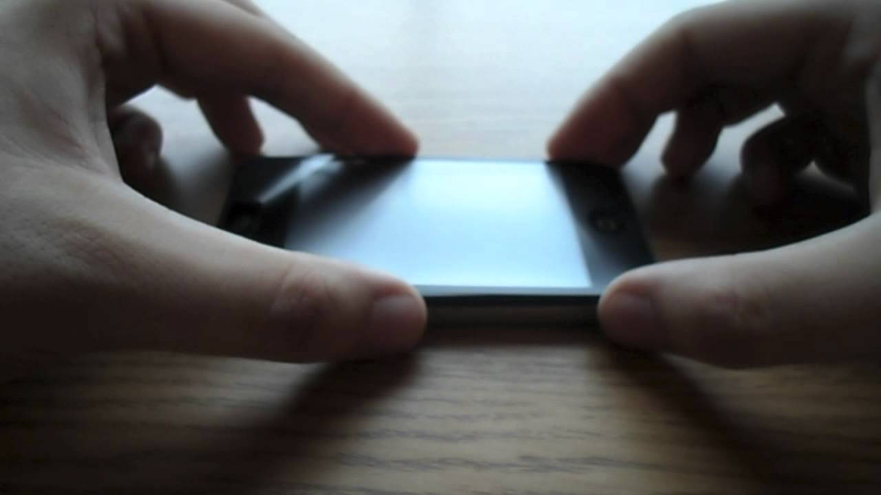 Moshi Ivisor AntiGlair screen protector for iPhone