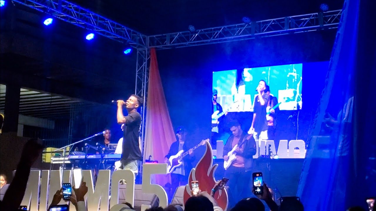 Cales Louima en concierto