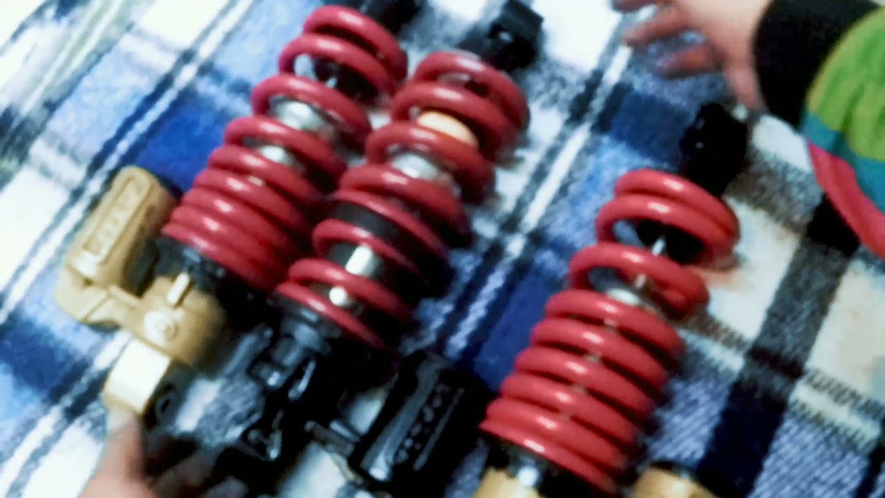 Monoshock Dominar 400 en Pulsar NS 200