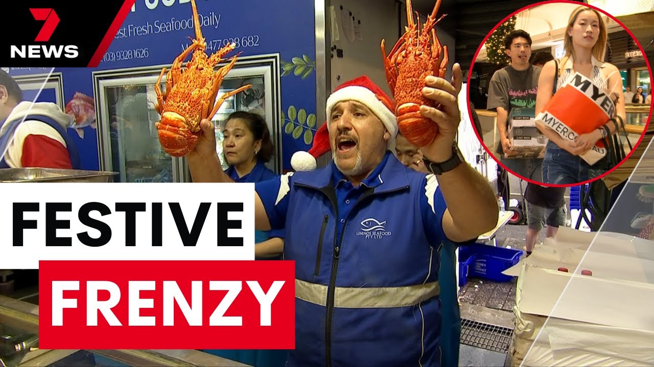 Christmas Eve shopping rush comes to frenetic end, plus what's open tomorrow and what's not | 7NEWS