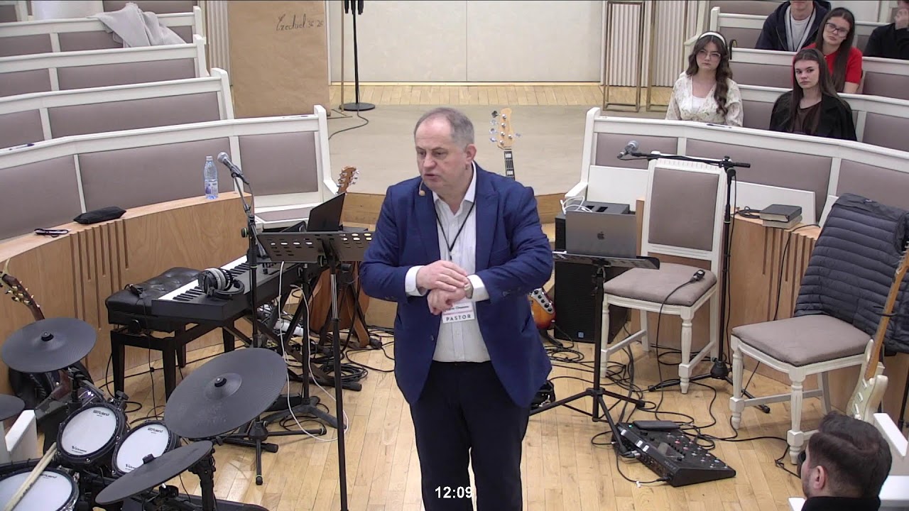 Sâmbătă dimineața Conferința tineret 