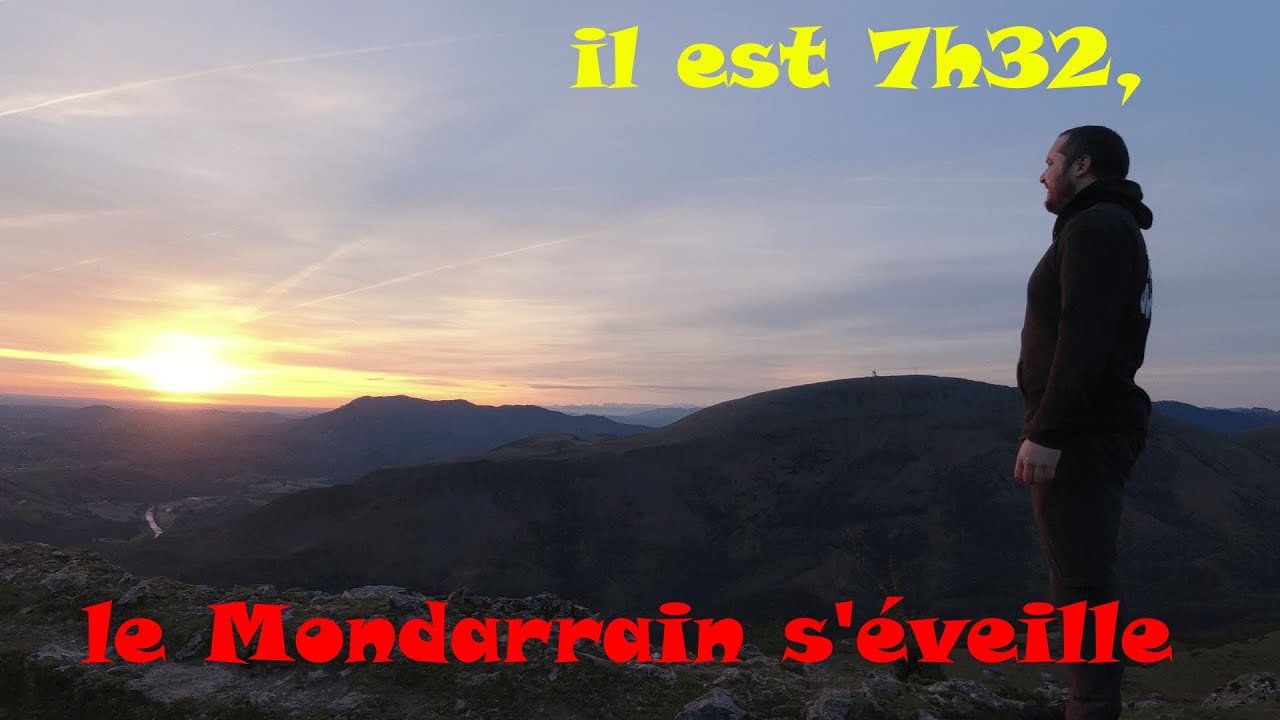 Rando Pays Basque : Lever de soleil sur le Mondarrain. #LesRandonnéesDuBuveurDEau