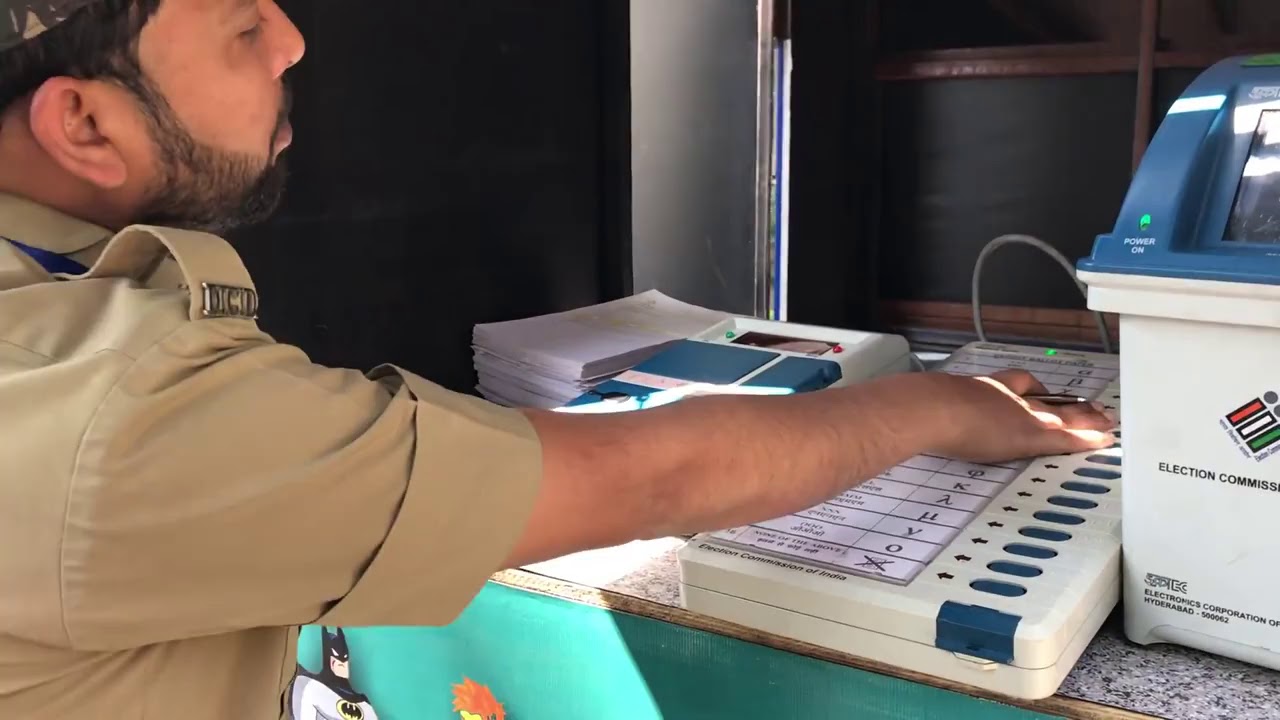 How does VVPAT machine work?