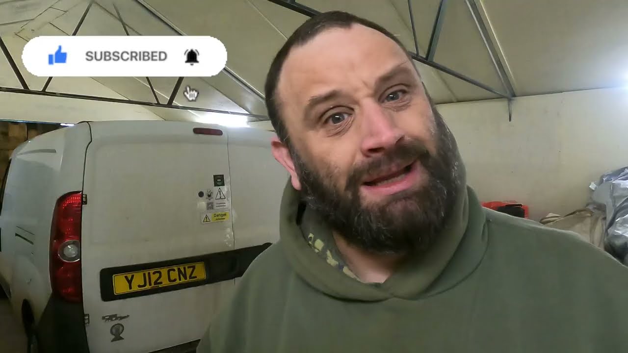 Micro camper conversion (pr1) Insulation